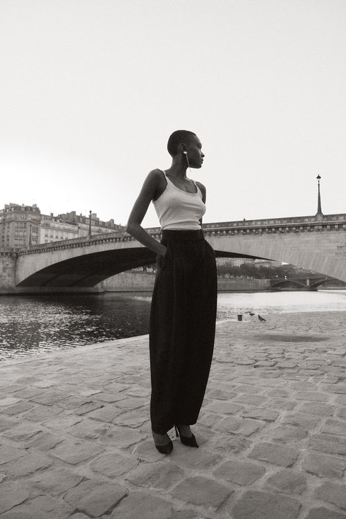 BLACK WOOL/VISCOSE PLEATED TROUSERS