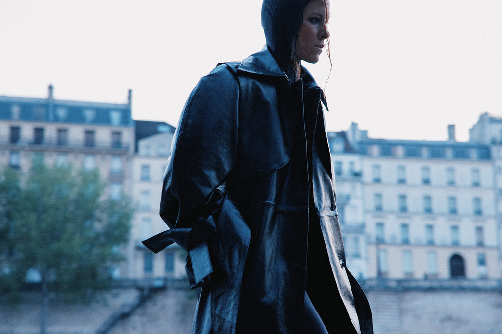 BLACK PATENT LEATHER TRENCH COAT